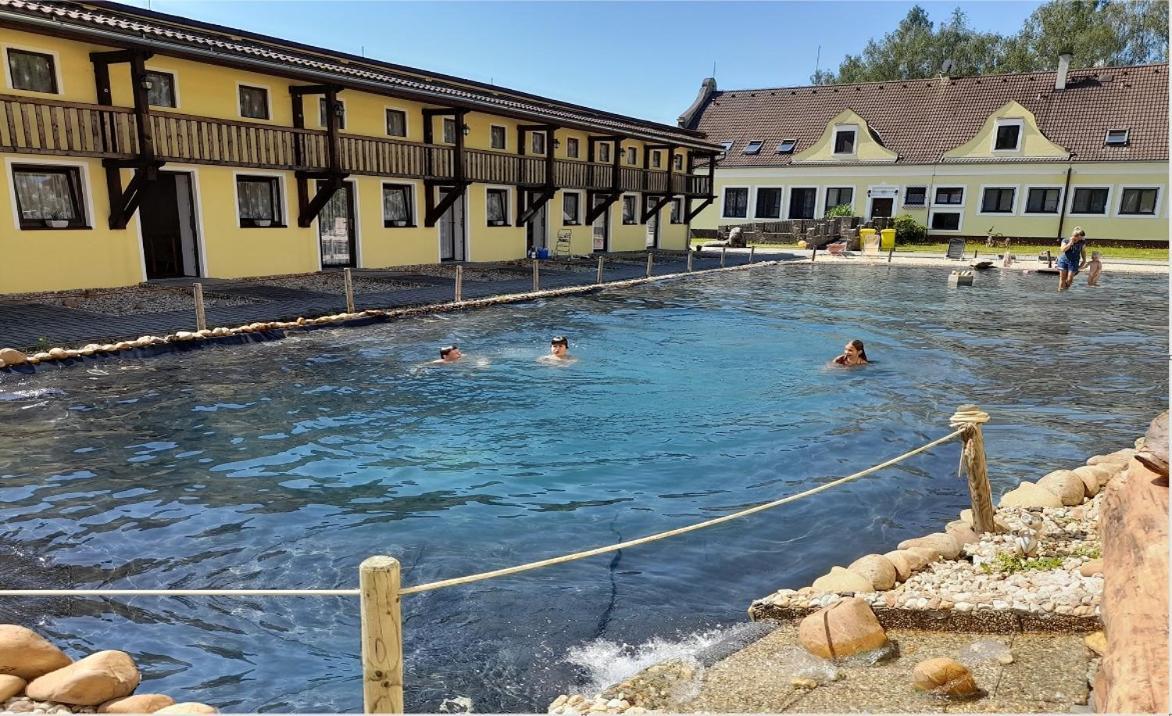 Aparthotel Blatsky Dvur Veselí nad Lužnicí Exterior foto